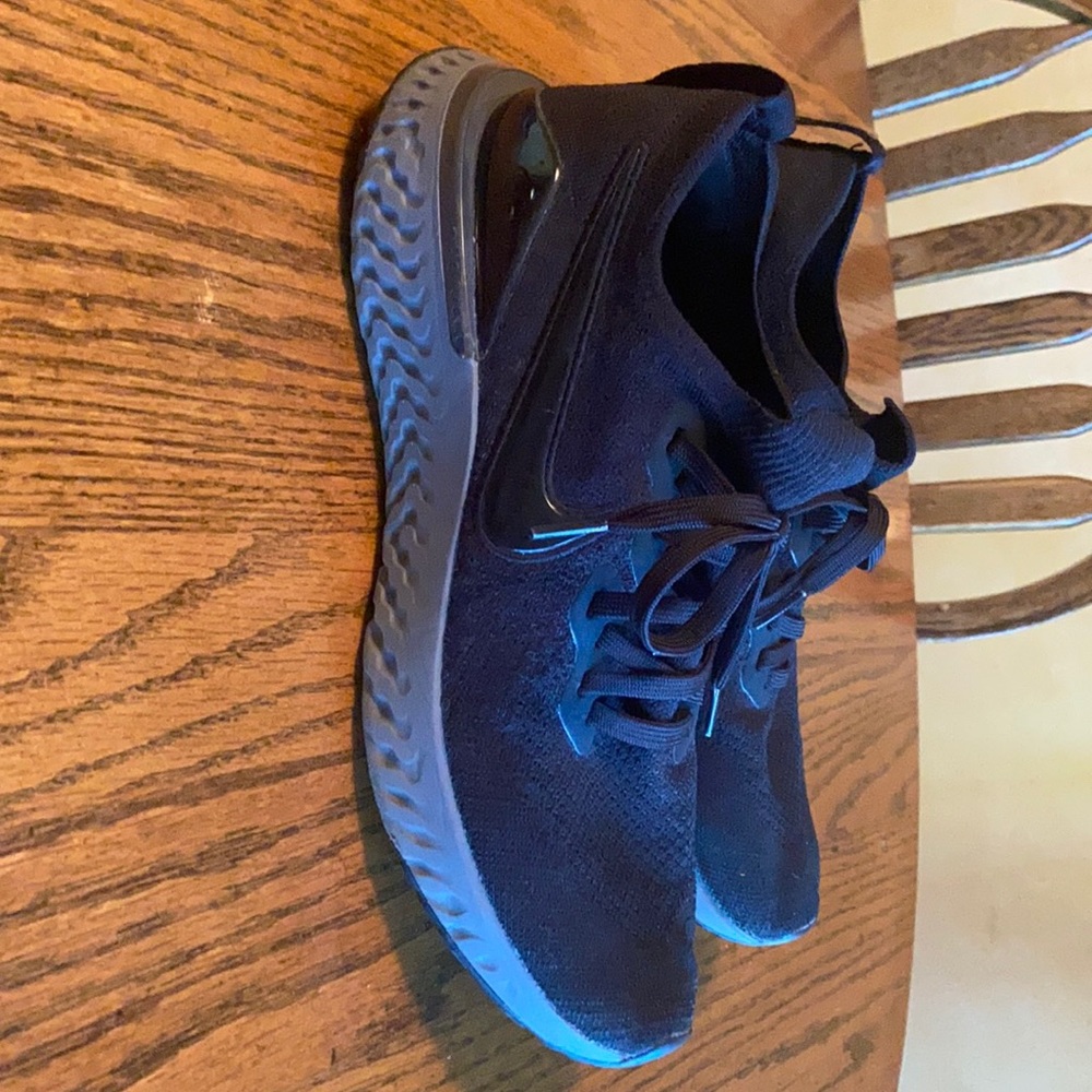 Nike Epic React Flyknit 2 Mens Running Shoes